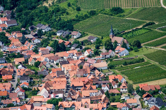 Luftbild von Protestantische Kirche Rechtenbach in Schweigen-Rechtenbach im Bundesland Rheinland-Pfalz, Deutschland