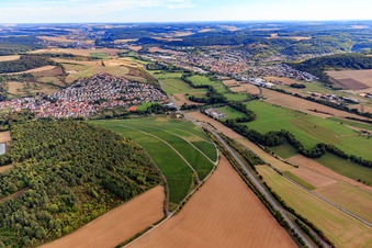 Ortsansicht im Taubertal aus Norden im Ortsteil Gerlachsheim in Lauda-Königshofen im Bundesland Baden-Württemberg, Deutschland