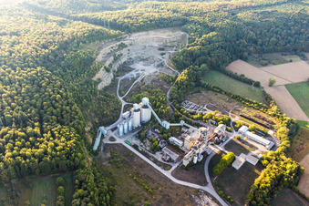 Steinbruch in Haßmersheim im Bundesland Baden-Württemberg, Deutschland