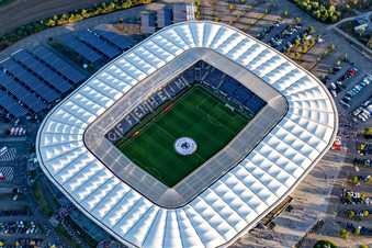 WIRSOL Rhein-Neckar-Arena in Sinsheim vor dem ausverkauften Freundschaftsspiel Peru-Deutschland im Ortsteil Steinsfurt im Bundesland Baden-Württemberg aus der Luft