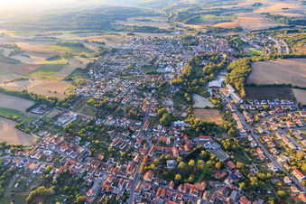 Luftbild von Ortsübersicht aus Osten im Ortsteil Eichtersheim in Angelbachtal im Bundesland Baden-Württemberg, Deutschland
