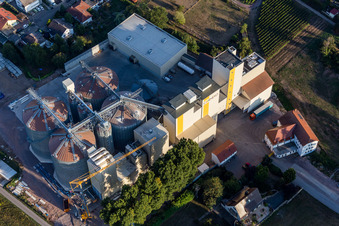 Schrägluftbild von Freimersheim im Bundesland Rheinland-Pfalz, Deutschland