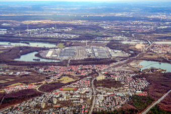 Daimler von Westen in Wörth am Rhein im Bundesland Rheinland-Pfalz, Deutschland