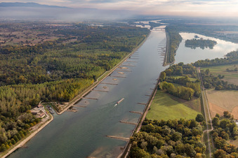 Port de Beinheim im Ortsteil Plittersdorf in Rastatt im Bundesland Baden-Württemberg, Deutschland