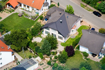 Schrägluftbild von Klingbachstr in Steinweiler im Bundesland Rheinland-Pfalz, Deutschland