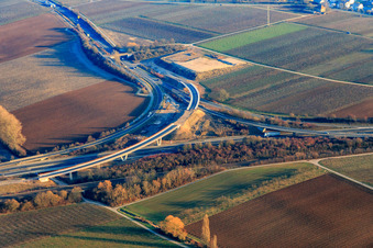 Luftaufnahme von Neubau Anschlusstelle Landau Nord für die B272 an der Autobahn A65 im Ortsteil Dammheim in Landau in der Pfalz im Bundesland Rheinland-Pfalz, Deutschland