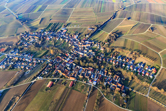 Luftaufnahme von Dorfansicht aus Süden in Dierbach im Bundesland Rheinland-Pfalz, Deutschland
