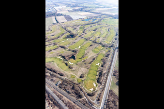 Schrägluftbild von Golfplatz Kurpfalz in Limburgerhof im Bundesland Rheinland-Pfalz, Deutschland