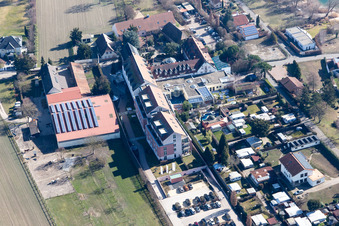 Luftaufnahme von Lindner Hotel & Spa Binshof in Speyer im Bundesland Rheinland-Pfalz, Deutschland