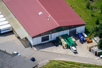 Schrägluftbild von Spedition Nuss im Gewerbepark West in Herxheim bei Landau im Bundesland Rheinland-Pfalz, Deutschland