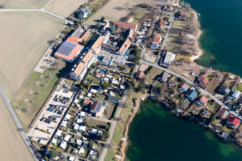 Luftbild von Gebäudekomplex der Hotelanlage Lindner Hotel & Spa Binshof in Speyer im Bundesland Rheinland-Pfalz, Deutschland