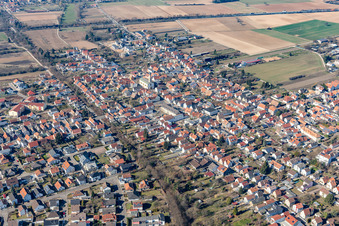 Lauxengarten in Lingenfeld im Bundesland Rheinland-Pfalz, Deutschland