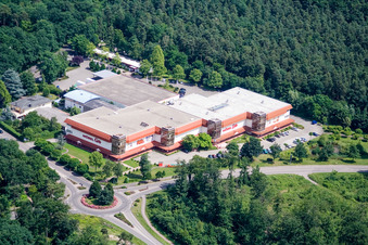 Herxheim, Möbel Gilb in Herxheim bei Landau im Bundesland Rheinland-Pfalz, Deutschland