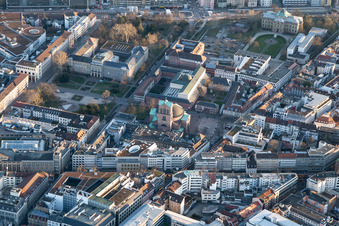 St. Stephan und Friedrichsplatz im Ortsteil Innenstadt-West in Karlsruhe im Bundesland Baden-Württemberg, Deutschland