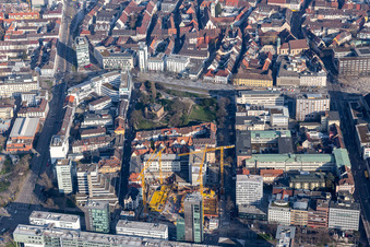 Parkanlage Colombipark im Ortsteil Altstadt in Freiburg im Breisgau im Ortsteil Altstadt-Ring im Bundesland Baden-Württemberg, Deutschland