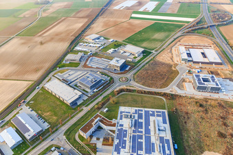 Industriegebiet Im Speyerer Tal in Rülzheim im Bundesland Rheinland-Pfalz, Deutschland