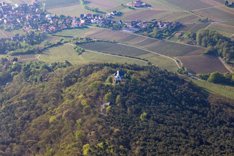 St., Anna Kapelle auf dem Teufelsberg in Burrweiler im Bundesland Rheinland-Pfalz, Deutschland
