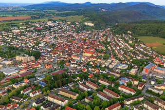 Stadtansicht aus Nordosten in Bad Bergzabern im Bundesland Rheinland-Pfalz, Deutschland