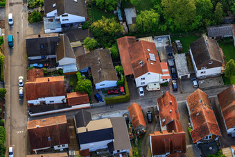 Pfeiferweg in Freckenfeld im Bundesland Rheinland-Pfalz, Deutschland
