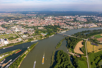 Rheinbrücke B39 in Speyer im Bundesland Rheinland-Pfalz, Deutschland