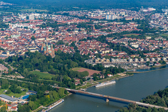 Luftbild von Rheinbrücke B39 in Speyer im Bundesland Rheinland-Pfalz, Deutschland