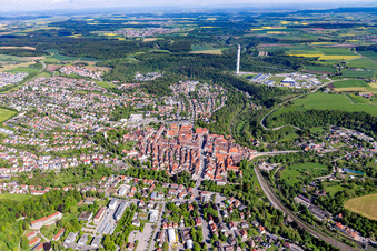 Stadtgebiet mit Außenbezirken und Innenstadtbereich in Rottweil im Bundesland Baden-Württemberg, Deutschland