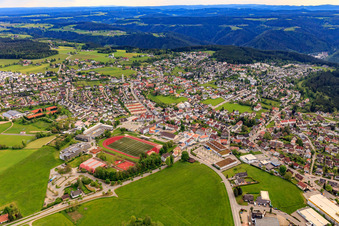 Ortsansicht von Norden im Ortsteil Sulgen in Schramberg im Bundesland Baden-Württemberg, Deutschland