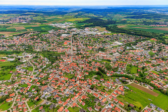 Stadtübersicht von Süden im Ortsteil Steinhofen in Bisingen im Bundesland Baden-Württemberg, Deutschland