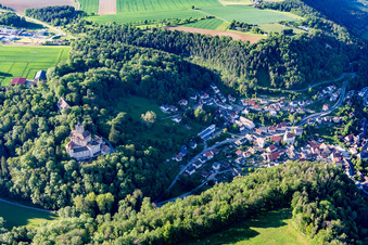 Luftbild von Schloß Hohenmühringen im Ortsteil Mühringen in Horb am Neckar im Bundesland Baden-Württemberg, Deutschland