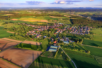 Dorfansicht aus Nordwesten im Ortsteil Betra in Horb am Neckar im Bundesland Baden-Württemberg, Deutschland