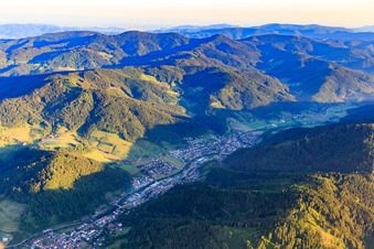 Hausach von Nordosten im Bundesland Baden-Württemberg, Deutschland