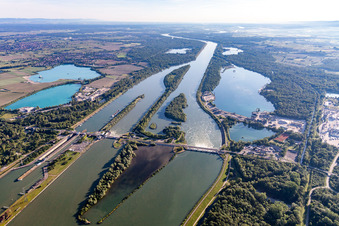 Luftbild von Rheinschleuse Gambsheim-Freistett in Rheinau im Bundesland Baden-Württemberg, Deutschland