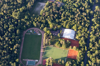 Schrägluftbild von MTV im Ortsteil Oststadt in Karlsruhe im Bundesland Baden-Württemberg, Deutschland