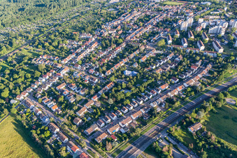 Hagsfeld im Ortsteil Rintheim in Karlsruhe im Bundesland Baden-Württemberg, Deutschland
