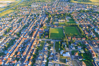 Karlsdorf von Norden in Karlsdorf-Neuthard im Bundesland Baden-Württemberg, Deutschland