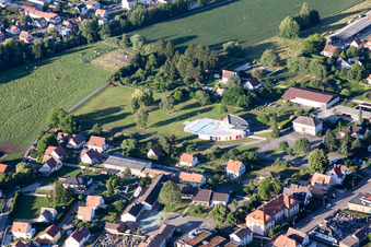 Piscine Pfaffenhofen in Val-de-Moder im Bundesland Bas-Rhin, Frankreich