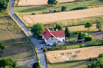 Luftbild von Wollmatingen. Litzelstetter Straße in Konstanz im Bundesland Baden-Württemberg, Deutschland