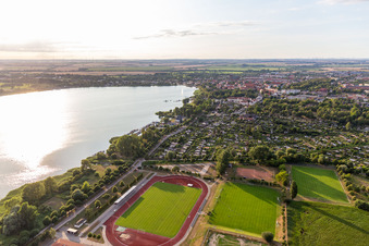 Luftbild von Uckerstadion am Uckersee in Prenzlau im Bundesland Brandenburg, Deutschland