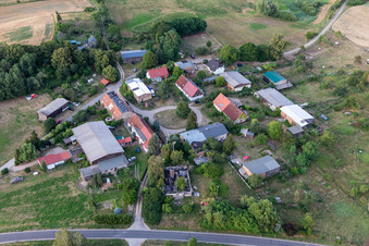 Weiler von Südwesten im Ortsteil Klein-Fredenwalde in Gerswalde im Bundesland Brandenburg, Deutschland