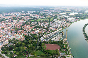 Yachthafen in Speyer im Bundesland Rheinland-Pfalz, Deutschland