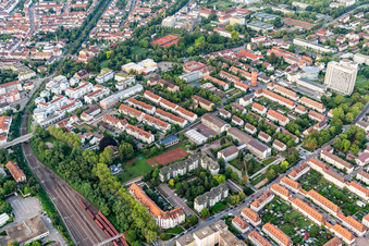 Edith-Stein-Gymnasium und Rechnungshof Rheinland-Pfalz in Speyer, Deutschland
