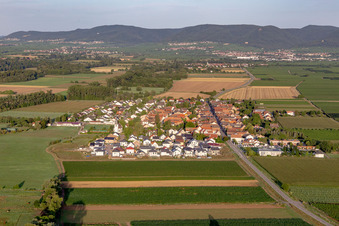 Altdorf von Osten im Bundesland Rheinland-Pfalz, Deutschland