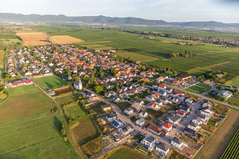 Luftbild von Neubaugebiet Karl-Litty-Straße von Osten in Altdorf im Bundesland Rheinland-Pfalz, Deutschland