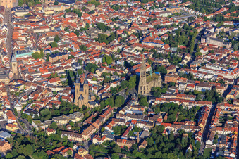 Luftbild von Gedächtniskirche der Protestation und St. Joseph von Westen in Speyer im Bundesland Rheinland-Pfalz, Deutschland