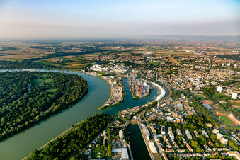 Luftbild von Mundenheimer Kaiserwörth- und Altrheinhafen in Ludwigshafen am Rhein im Bundesland Rheinland-Pfalz, Deutschland