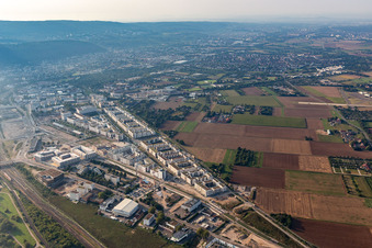 Bahnstadt Heidelbergs jüngster Stadtteil auf dem Gelände des ehemaligen Güterbahnhofs im Süden der Stadt im Stadtgebiet in Heidelberg im Bundesland Baden-Württemberg, Deutschland
