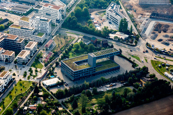 Feuerwehrwache- Gelände des Feuerwehr- Betriebshofes an der am Baumschulenweg - Czernyring im Ortsteil Kirchheim in Heidelberg im Ortsteil Bahnstadt im Bundesland Baden-Württemberg, Deutschland