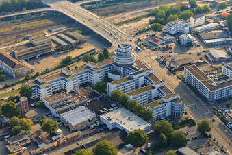 Jobcenter Rhein-Neckar-Kreis am Czernyring und InnovationLab GmbH an der Speyerer Straße im Ortsteil Bahnstadt in Heidelberg im Bundesland Baden-Württemberg, Deutschland