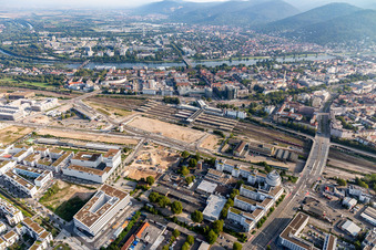 Luftaufnahme von Hauptbahnhof im Ortsteil Weststadt in Heidelberg im Bundesland Baden-Württemberg, Deutschland