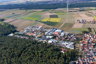 Luftbild von Gewerbergebiet Im Gereut, HGGS LaserCUT GmbH & Co. KG in Hatzenbühl im Bundesland Rheinland-Pfalz, Deutschland